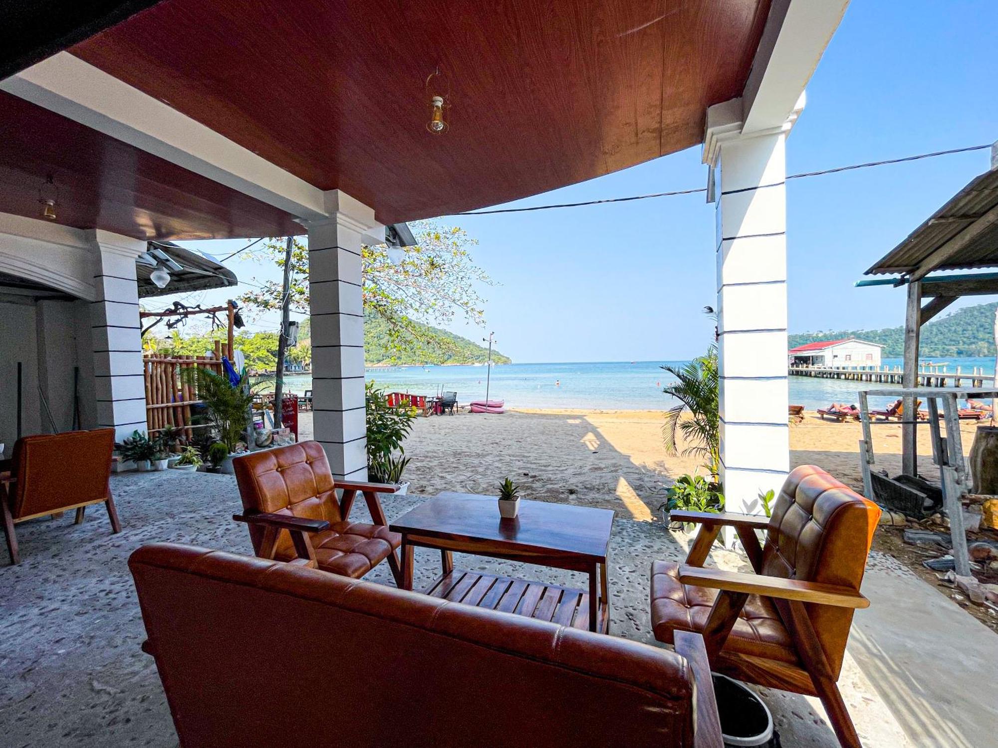Coral Hotel Koh Rong Sanloem Buitenkant foto
