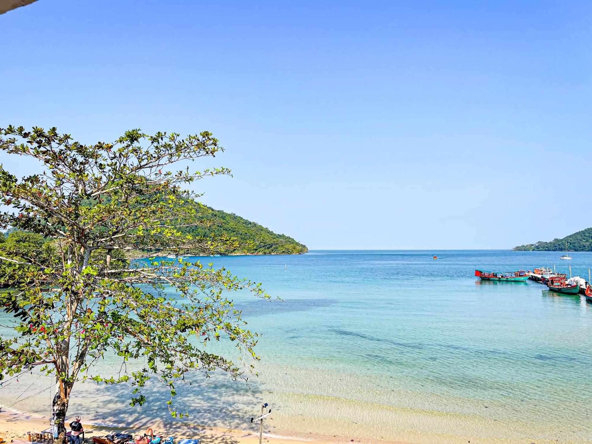 Coral Hotel Koh Rong Sanloem Buitenkant foto